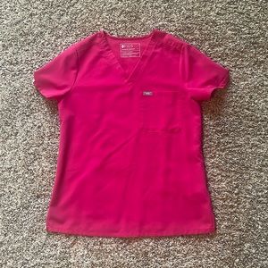 Figs small scrub top.